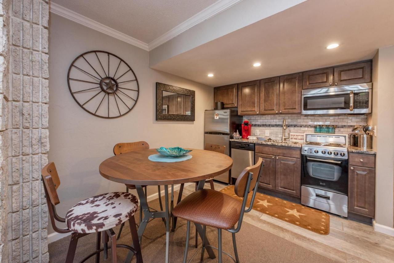 הוילה Oakland 206A Efficiency One Bath מראה חיצוני תמונה